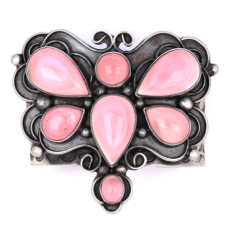 products/Chimney-Butte-Bracelet-Pink-Shell-B6-CPET-25000.gif