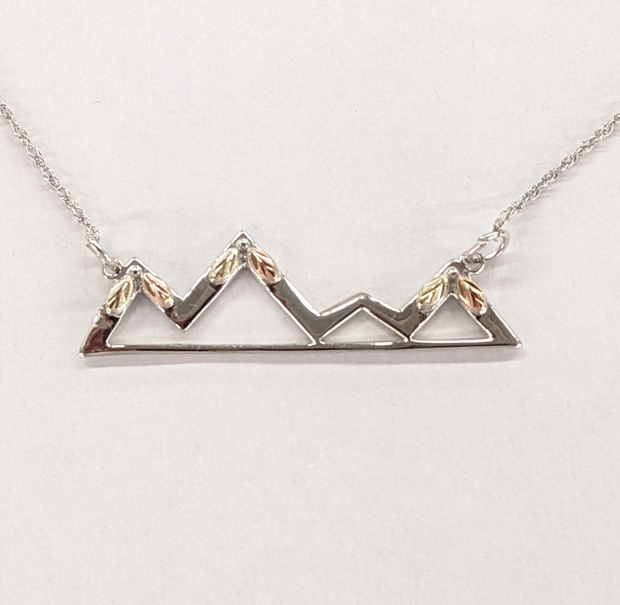 Black Hills Gold and Silver Pendant MR20568-SP – Berg Jewelry