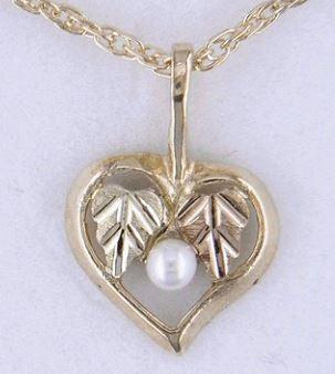 products/black-hills-gold-pendant-gsd20253p-80473-pearl-pend-555129.jpg